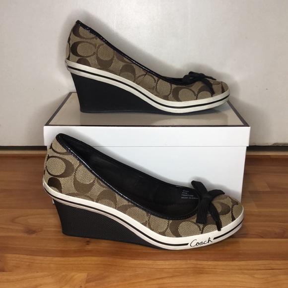 COACH | Diaz Signature Wedges - Picture 3 of 8